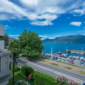 Apartment Residenza Oleandro View Center - Happy, Luino