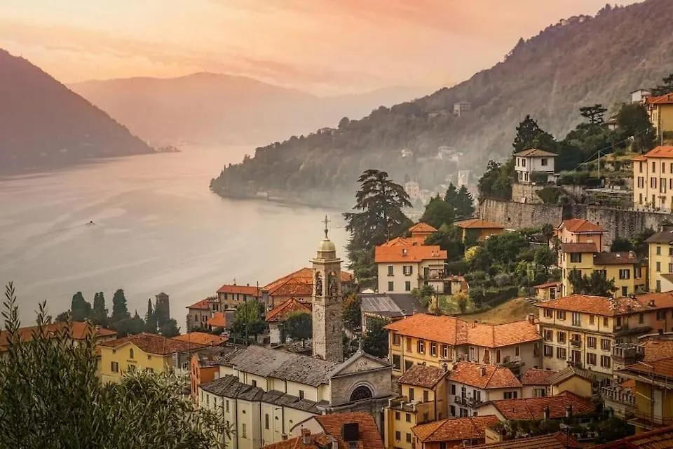 Ferienhaus Larian Chalet Moltrasio Italien
