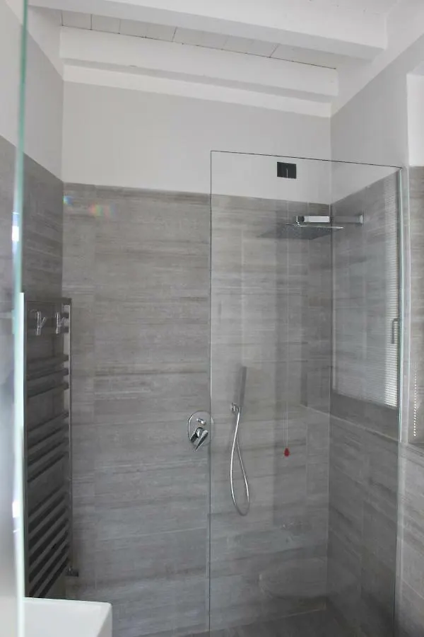 Ferienhaus Larian Chalet Moltrasio Italien