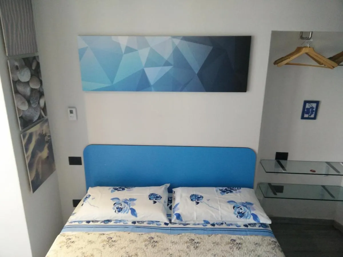 Holiday home Larian Chalet Moltrasio